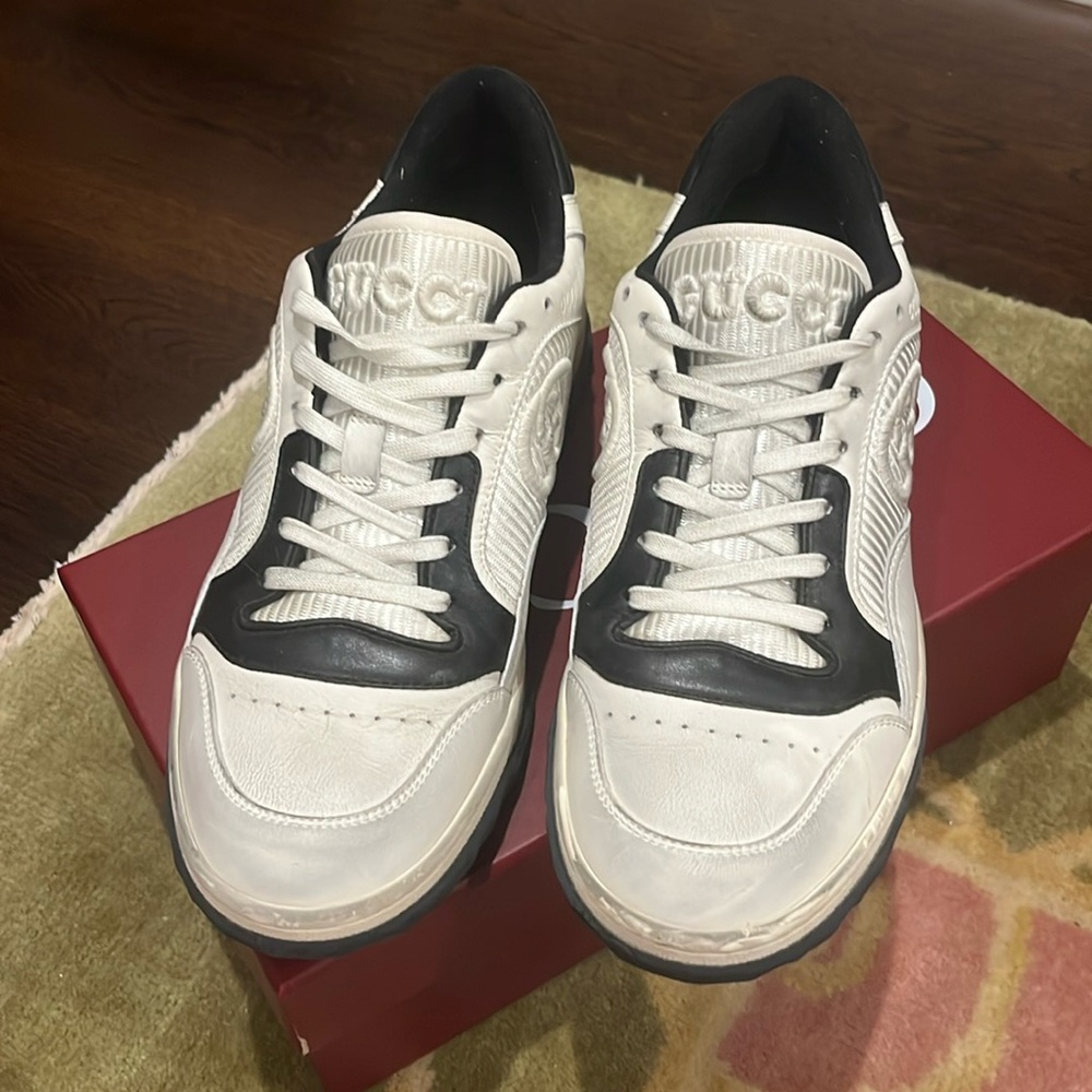 Gucci Sneakers size 39 Excellent Condition